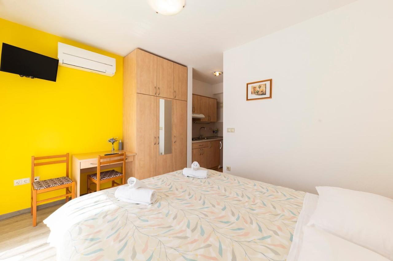 Guesthouse Villa Irena Zadar Exterior photo