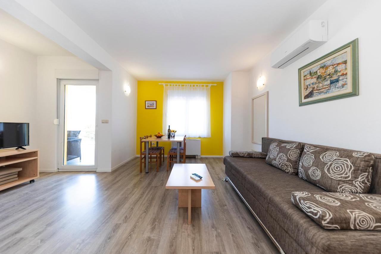 Guesthouse Villa Irena Zadar Exterior photo