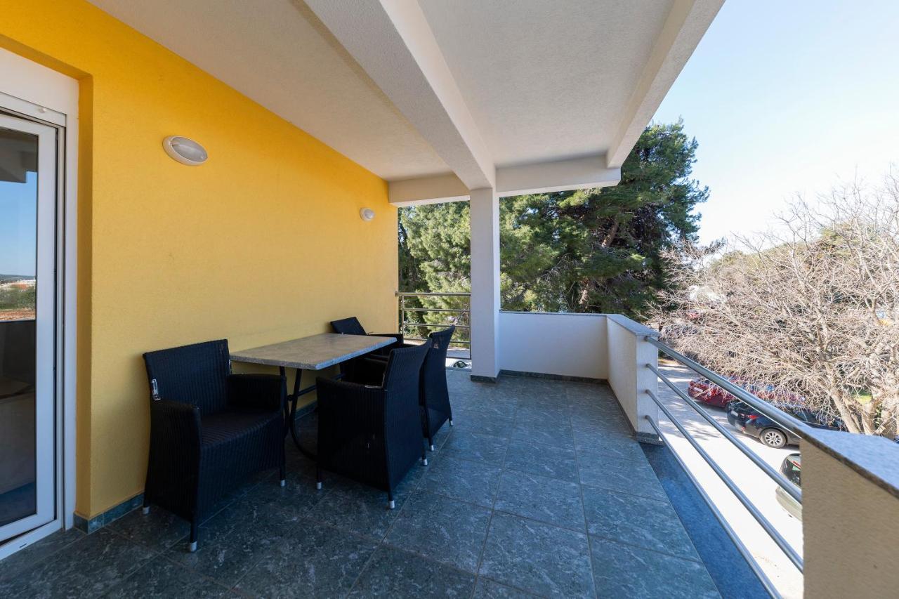 Guesthouse Villa Irena Zadar Exterior photo